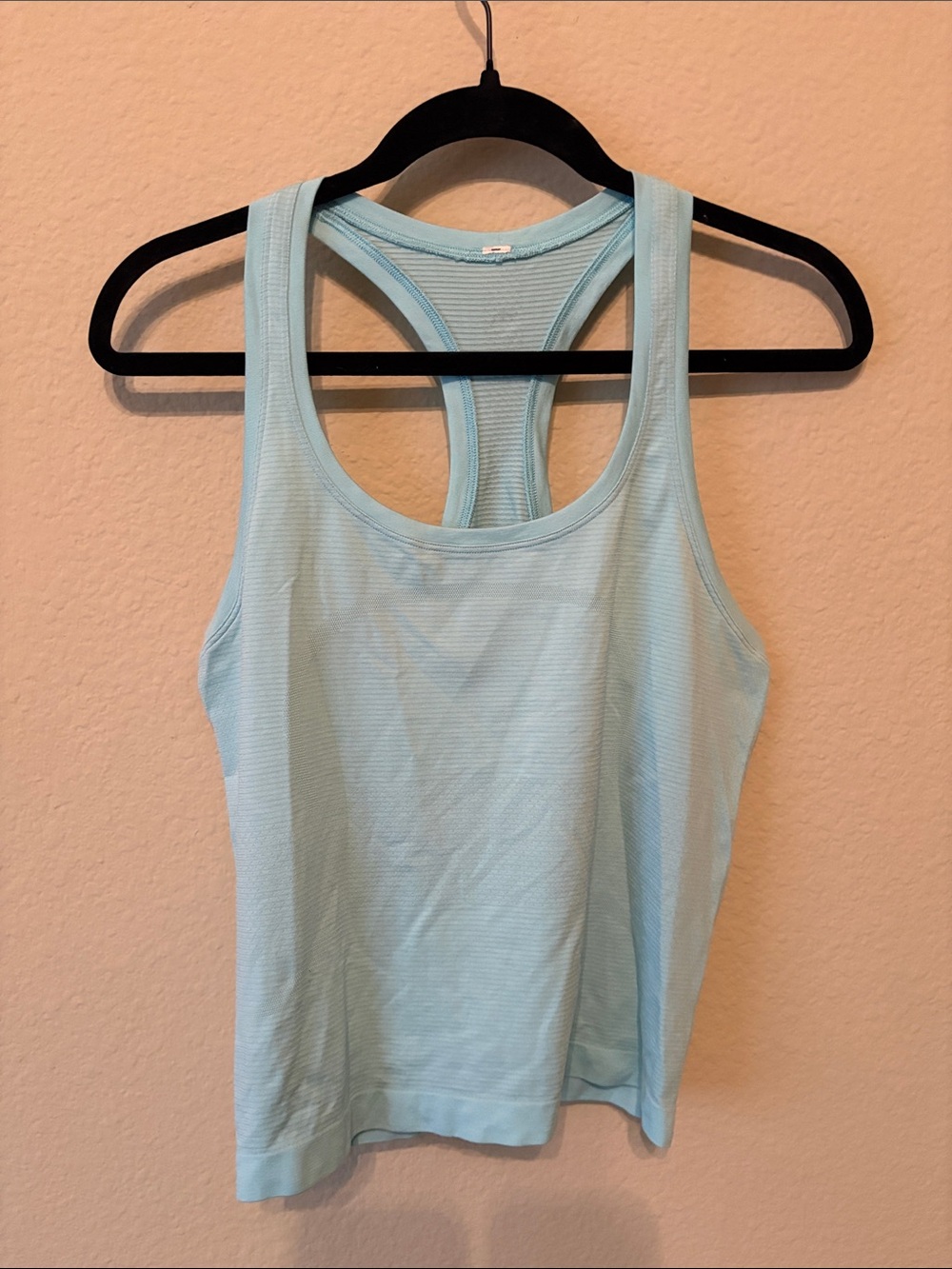 Lululemon Light Blue Swiftly Tech Racerback
Tank Top 2.0 Waist
